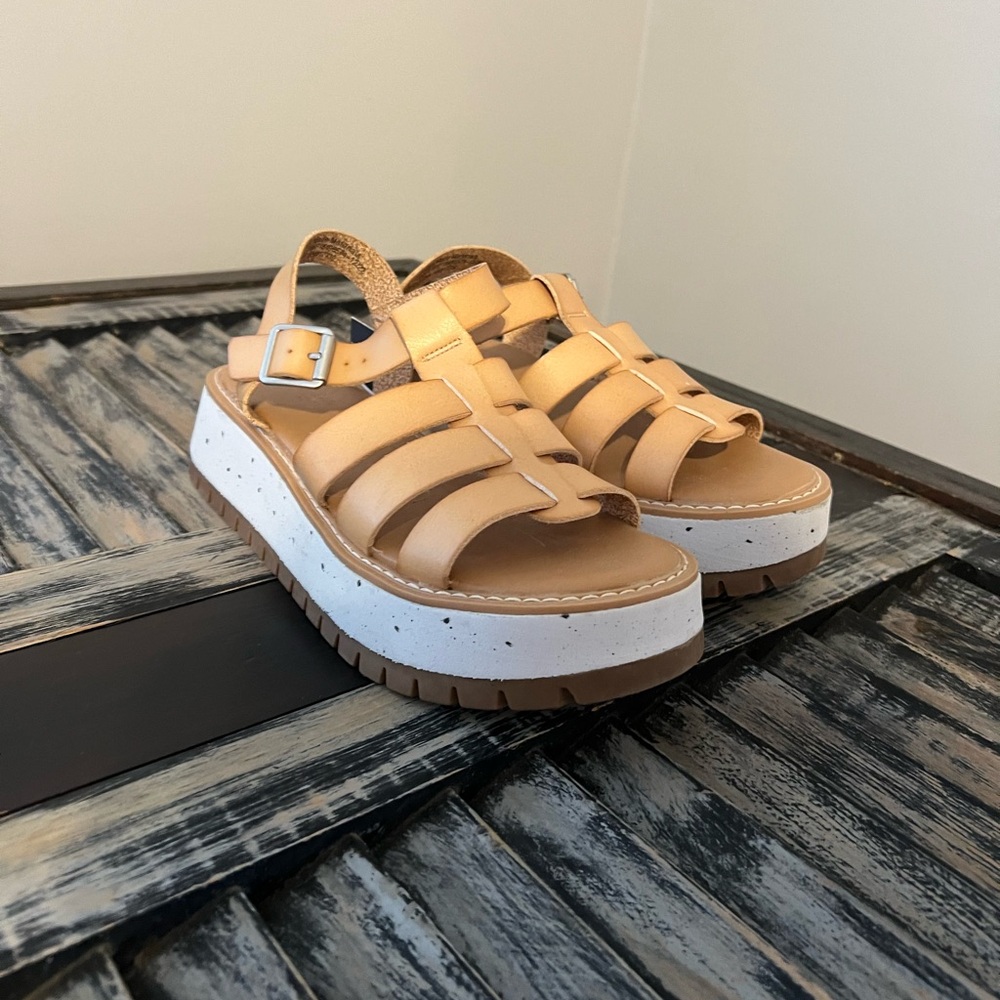 Universal Thread Justine Platform Sandals